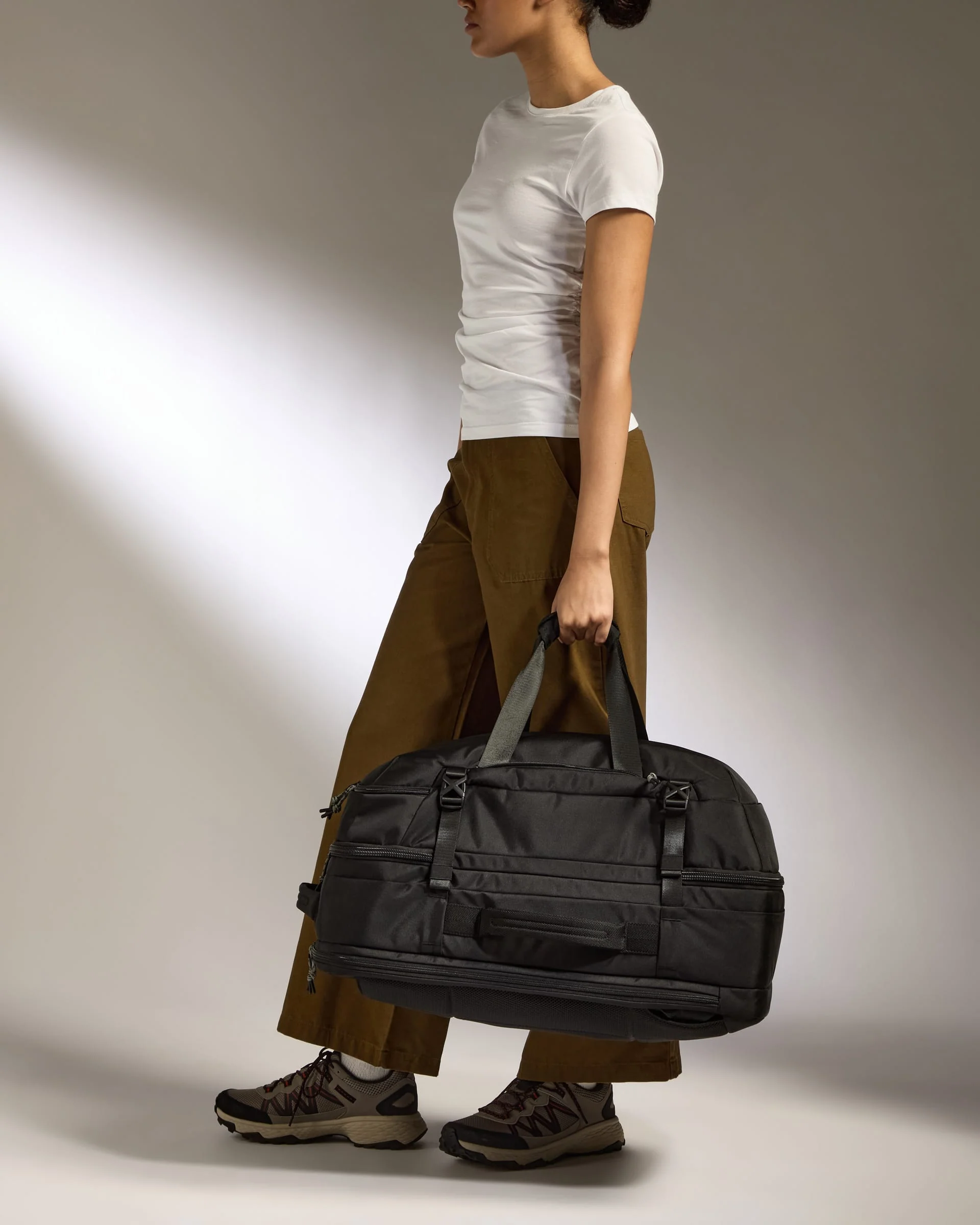 Discovery 60L Hybrid Duffle Backpack in Black - Image 3