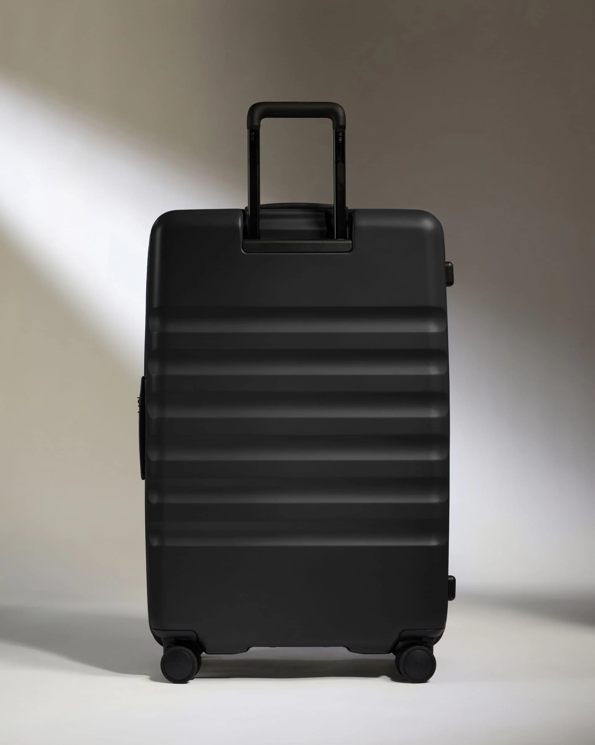 Dual Opening Large Suitcase in Black - Icon Stripe - Image 7
