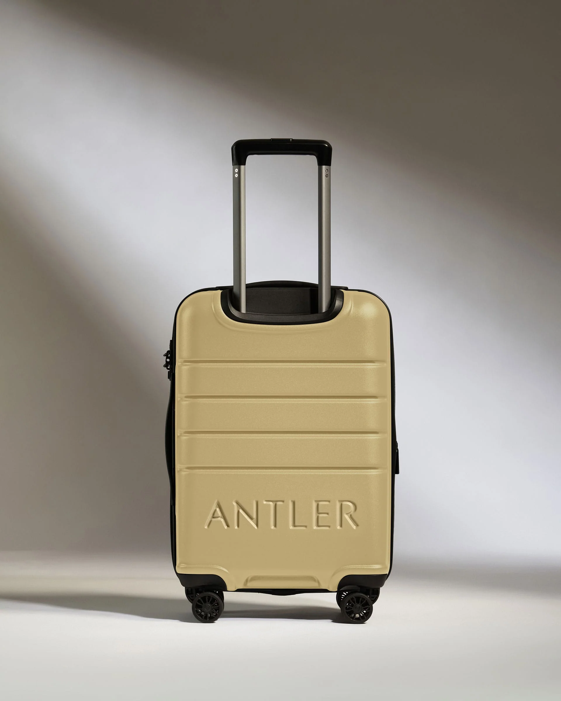 Expandable Cabin Suitcase in Dark Sand - Logo - Image 6