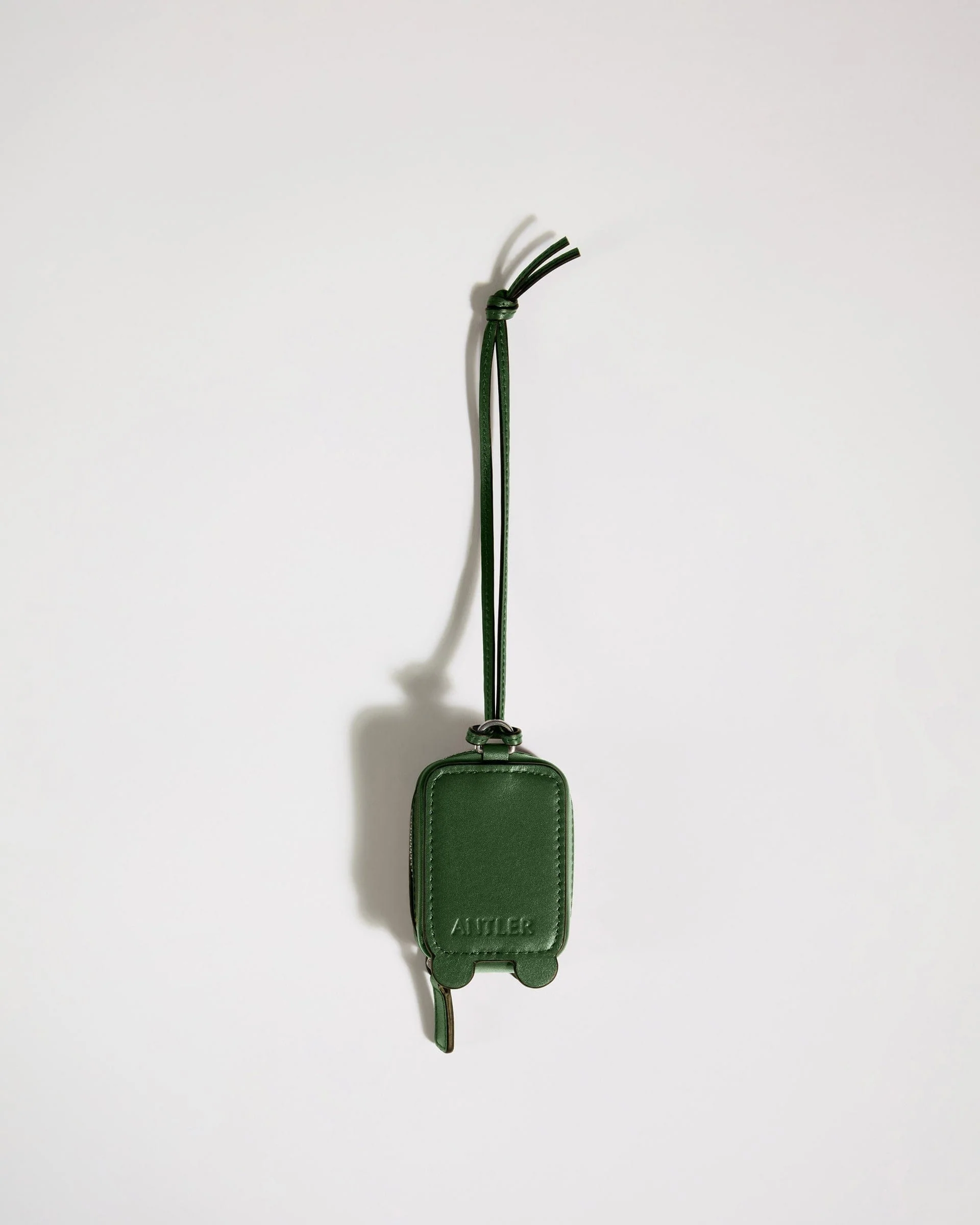 Heritage Leather AirPods Case in Green - Image 5