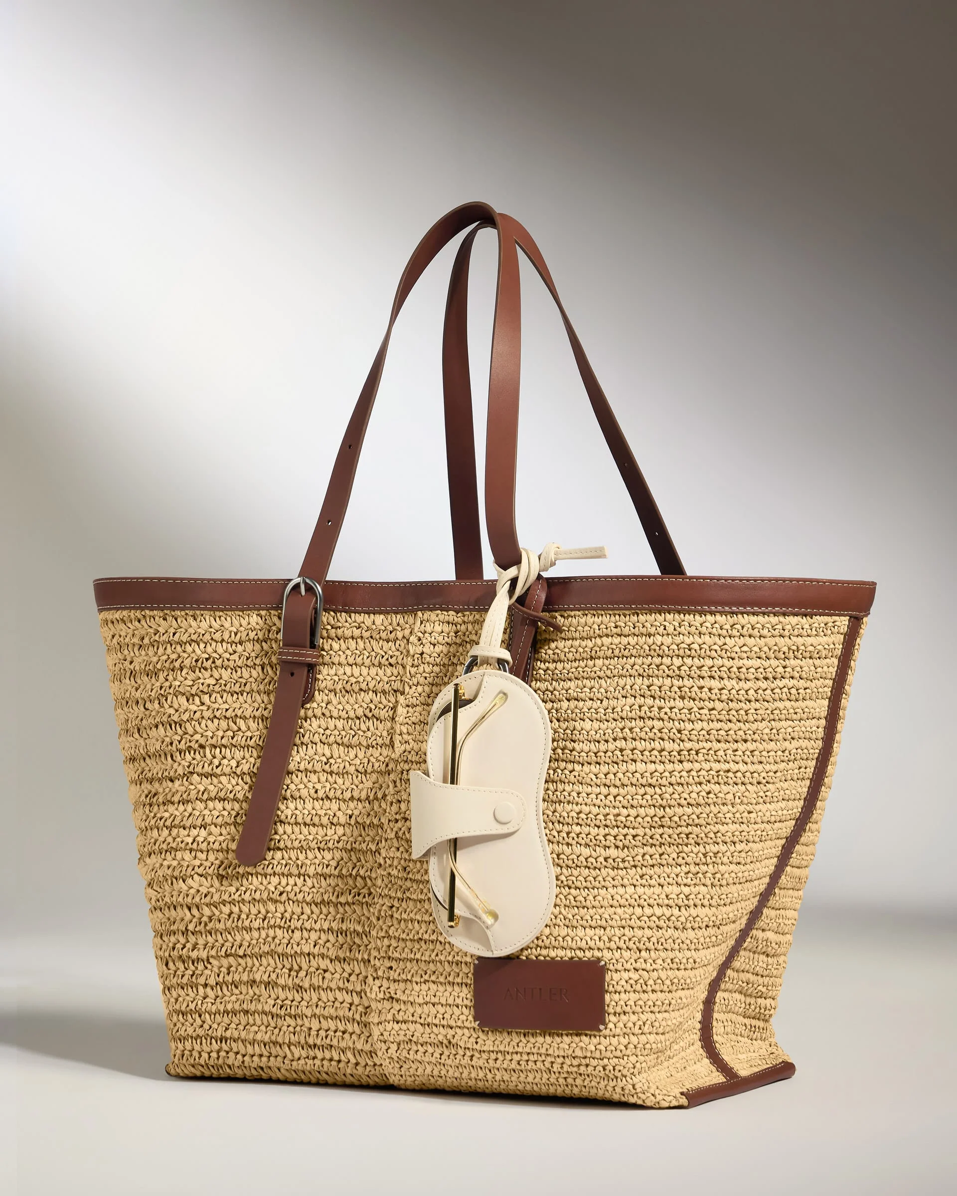 Leather Sunglasses Case in Cream - Summer Capsule - Image 4