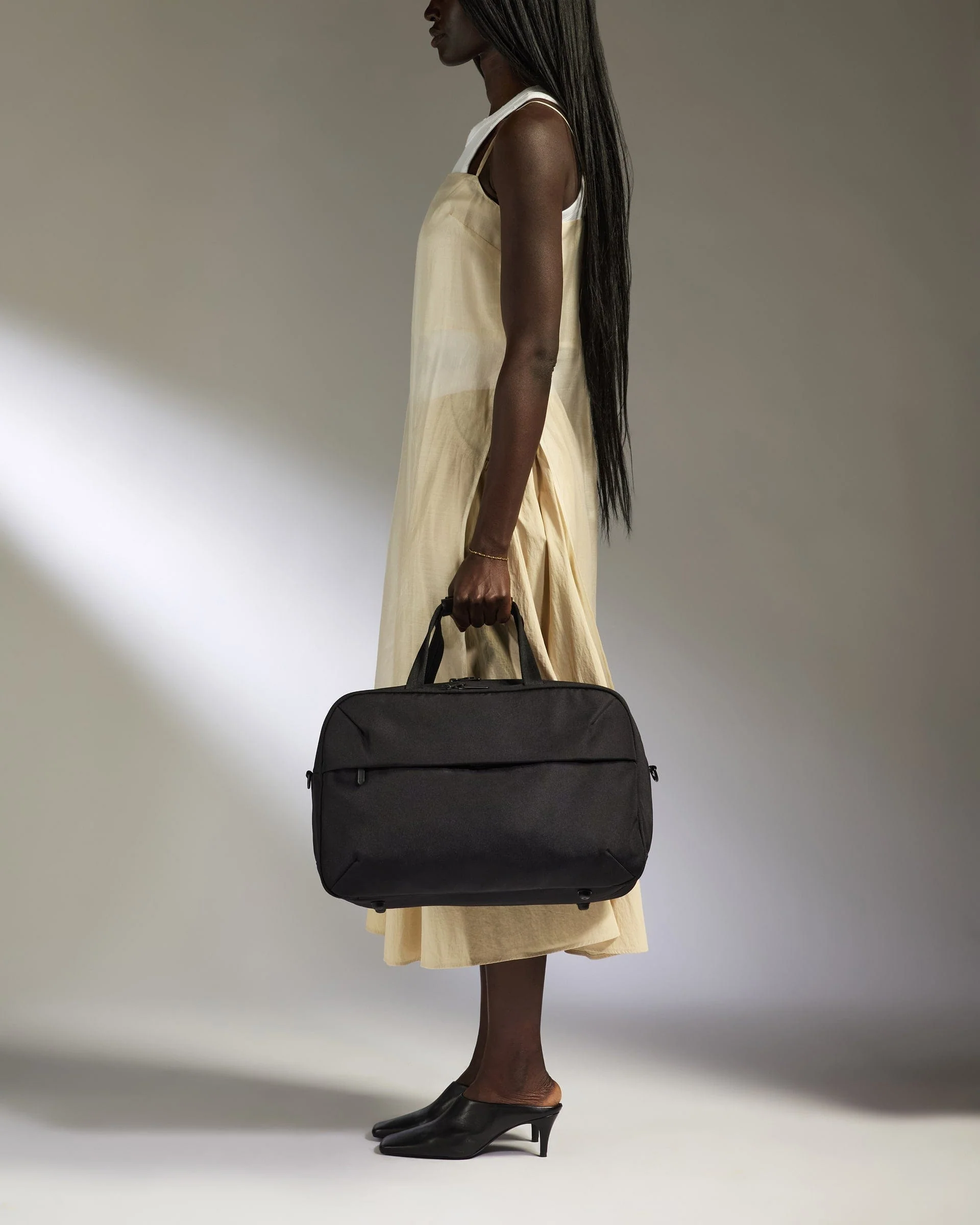 Overnight Bag in Black - Urban Light - Image 3