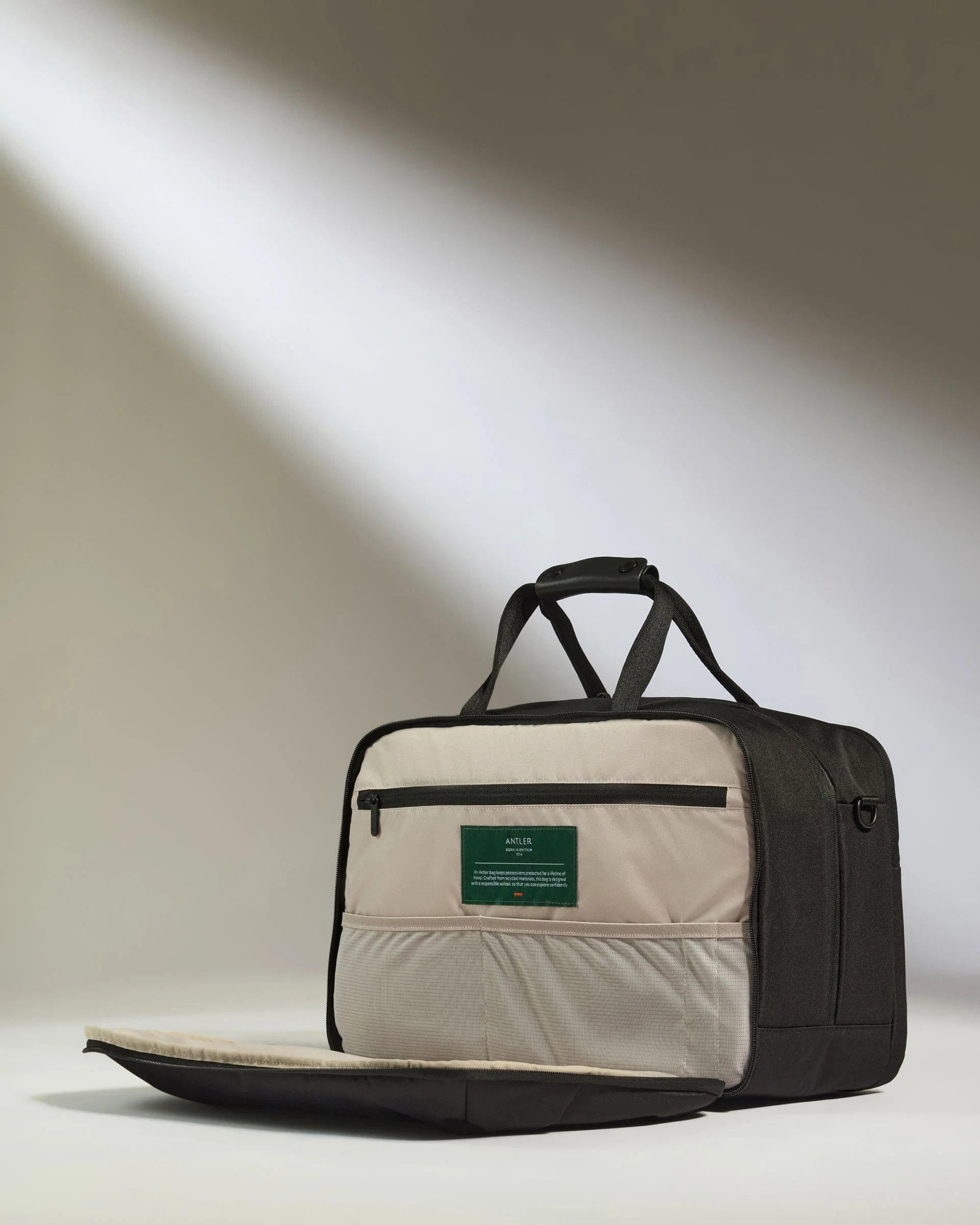 Overnight Bag in Black - Urban Light - Image 5